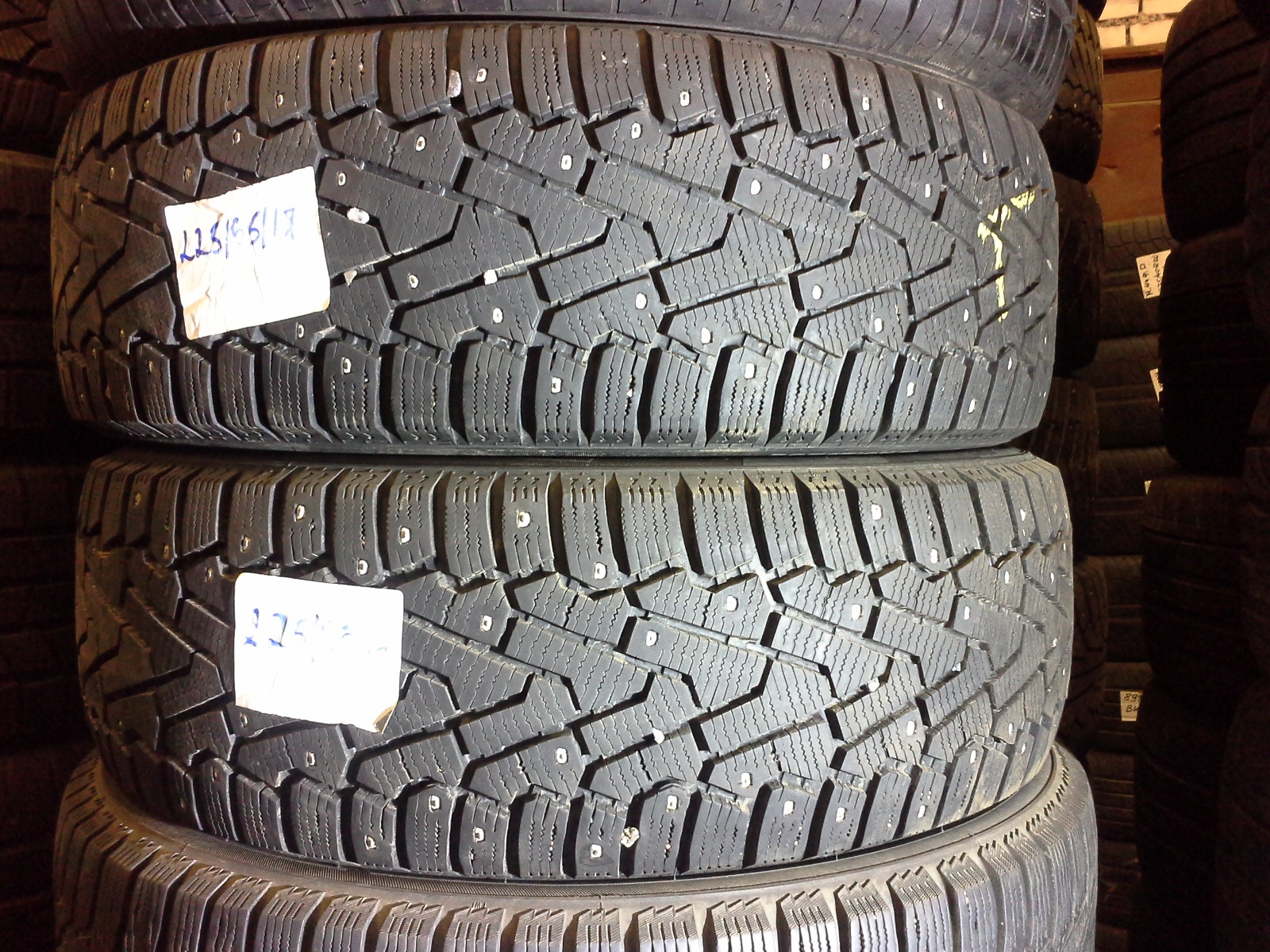 naastrehv Pirelli WINTER ICE ZERO