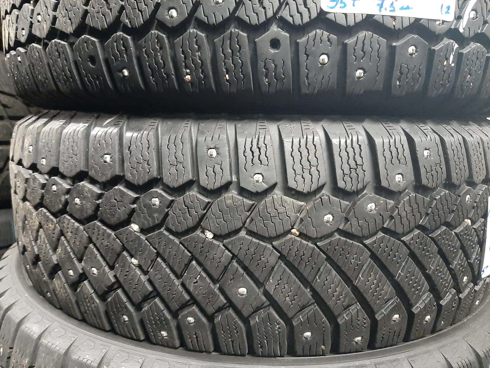 naastrehv Continental Conti Ice Contact