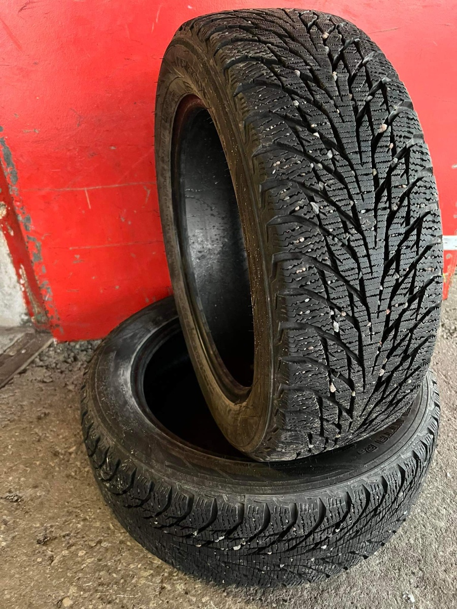 lamellrehv Nokian Hakkapeliitta R2