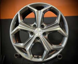 valuveljed Ford Volvo