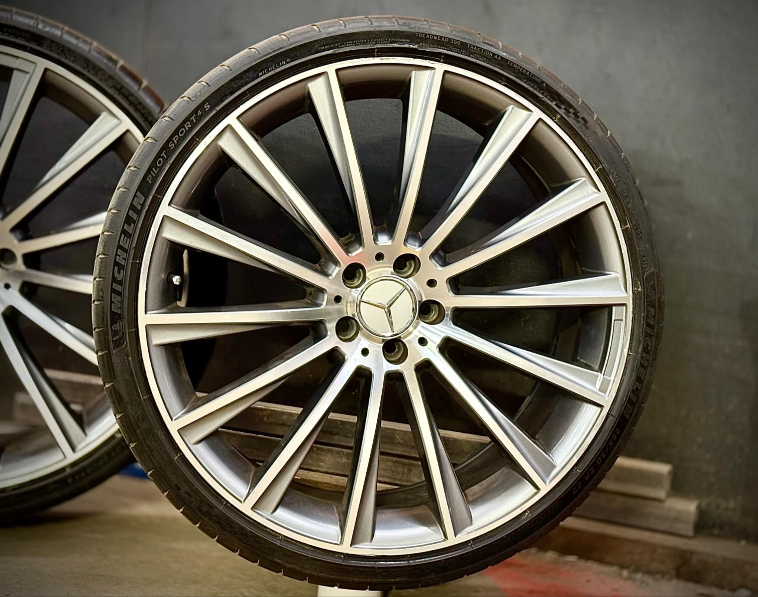valuveljed Replica Mercedes-Benz